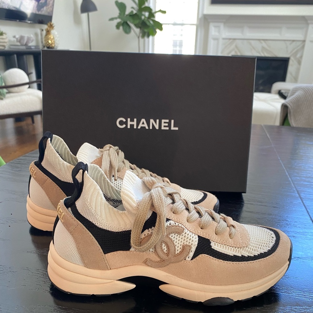 CHANEL knit and suede calfskin beige, white & black sneakers